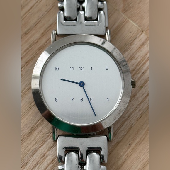 Android USA Vintage Watch Silver Dial Blue Hands Stainless Steel Bracelet - Picture 3 of 12